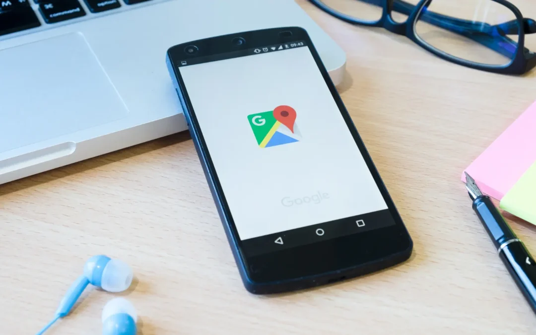 Téléphone portable affichant une fiche google my business